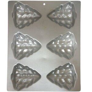 Wilton 1984 Christmas Tree Mini Cake Pan Mold Baking 2105-1779 Vintage Aluminum
